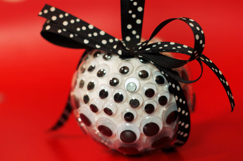 googly-eye-ornament-2