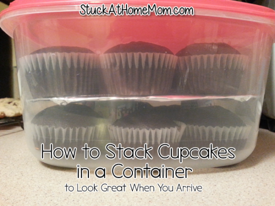 How to Stack Cupcakes in a Container