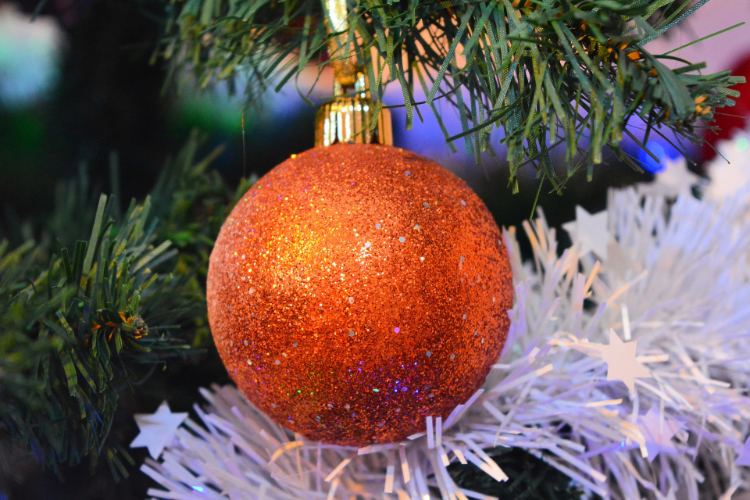 3 Ways an Artificial Tree Can Improve Your Holiday This Year
