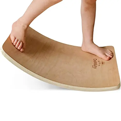 DaWikity Kids compact wooden balance board in beige