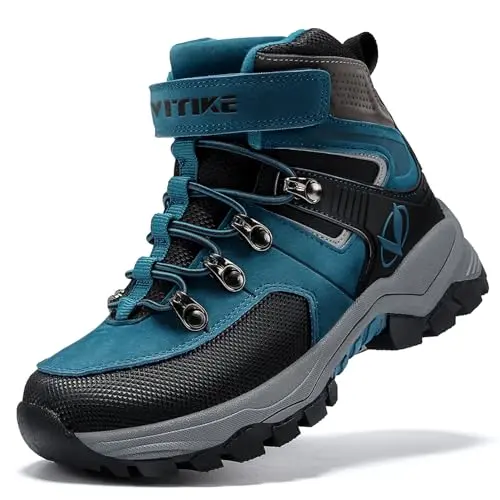 Littleplum boys snow boots with anti-slip sole and warm lining