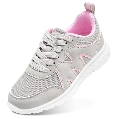 Stelle kids sneakers with DIY charms and colorful design