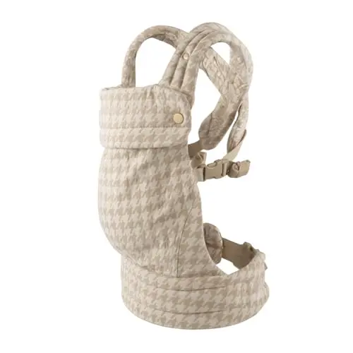 Nest Blanche baby carrier in houndstooth pattern showing adjustable straps